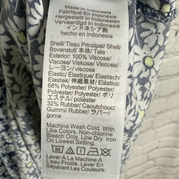 J Crew J. Crew Floral Smocked Midi Dress in Antique Navy Print Boho - Picture 14 of 15